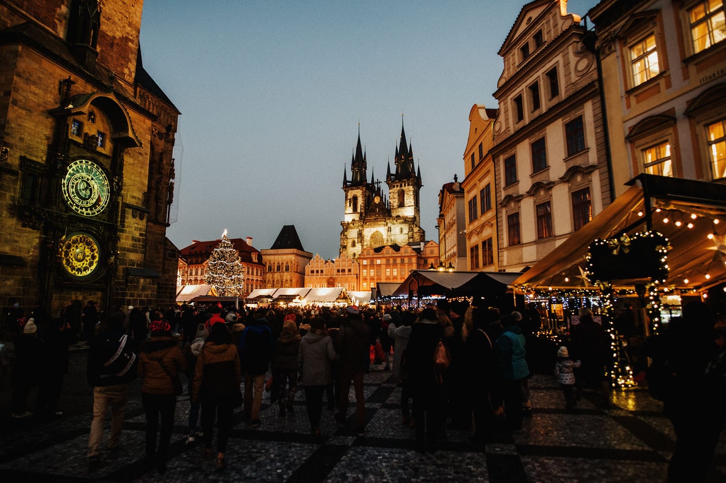 ADVENT PRAG - BRATISLAVA